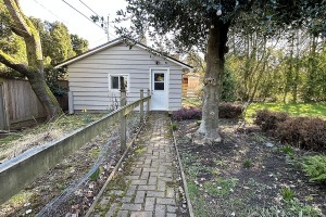 Shaughnessy Unfurnished 2 Bed 2 Bath House For Rent at 1132 Connaught Drive Vancouver. 1132 Connaught Drive, Vancouver, BC, Canada.