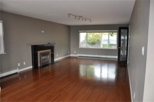 Chartwell Unfurnished 4 Bed 4.5 Bath House For Rent at 1480 Tyrol Rd West Vancouver. 1480 Tyrol Road, West Vancouver, BC, Canada.