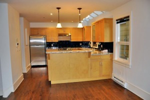 Kitsilano Unfurnished 3 Bed 2 Bath Duplex For Rent at 2025 Whyte Ave Vancouver. 2025 Whyte Avenue, Vancouver, BC, Canada.