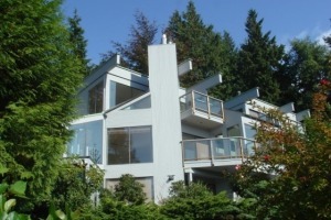 Eagleridge Unfurnished 2 Bed 2 Bath House For Rent at 5824 Falcon Rd West Vancouver. 5824 Falcon Road, West Vancouver, BC, Canada.