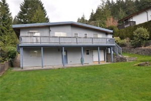 Deep Cove Unfurnished 3 Bed 2.5 Bath House For Rent at 4657 Cove Cliff Rd North Vancouver. 4657 Cove Cliff Road, North Vancouver, BC, Canada.