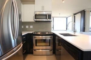 Skyway Tower in Renfrew Collingwood Unfurnished 2 Bed 2 Bath Apartment For Rent at 1106-2689 Kingsway Vancouver. 1106 - 2689 Kingsway, Vancouver, BC, Canada.