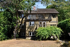 Dunbar Unfurnished 5 Bed 3 Bath House For Rent at 3876 West 36th Ave Vancouver. 3876 West 36th Avenue, Vancouver, BC, Canada.