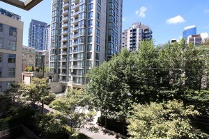 Donovan in Yaletown Furnished 1 Bed 1 Bath Apartment For Rent at 503-1055 Richards St Vancouver. 503 - 1055 Richards Street, Vancouver, BC, Canada.