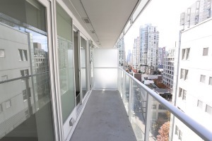 Telus Garden in Downtown Unfurnished 1 Bed 1 Bath Apartment For Rent at 1202-777 Richards St Vancouver. 1202 - 777 Richards Street, Vancouver, BC, Canada.