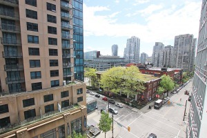 TV Towers in Downtown Unfurnished 1 Bed 1 Bath Apartment For Rent at 905-233 Robson St Vancouver. 905 - 233 Robson Street, Vancouver, BC, Canada.