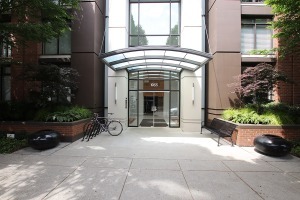 Domus in Yaletown Furnished 1 Bed 2 Bath Apartment For Rent at 1055 Homer St Vancouver. 1055 Homer Street, Vancouver, BC, Canada.