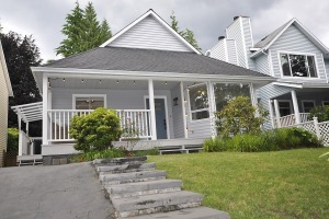 Parkgate Unfurnished 4 Bed 3 Bath House For Rent at 3450 Manning Place North Vancouver. 3450 Manning Place, North Vancouver, BC, Canada.