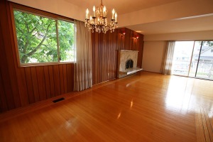 Renfrew Collingwood Unfurnished 3 Bed 1.5 Bath Duplex For Rent at 2556 East 25th Ave Vancouver. 2556 East 25th Avenue, Vancouver, BC, Canada.