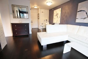 The Pinnacle in Yaletown Furnished 1 Bed 1 Bath Apartment For Rent at 402-939 Homer St Vancouver. 402 - 939 Homer Street, Vancouver, BC, Canada.