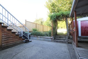 Riley Park Unfurnished 4 Bed 2 Bath House For Rent at 4525 Saint George St Vancouver. 4525 Saint George Street, Vancouver, BC, Canada.