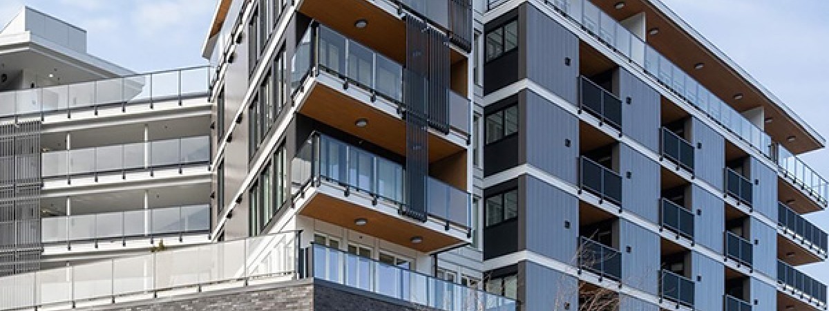 Brand New Modern 5th Floor 1 Bedroom Apartment Rental at Vantage in Downtown Squamish. 502 - 1365 Pemberton Avenue, Squamish, BC, Canada.