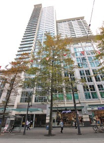 Hudson 1 Bedroom Unfurnished Apartment Rental in Downtown Vancouver. 1413 - 610 Granville Street, Vancouver, BC, Canada.