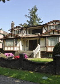 6 Bedroom Unfurnished House Rental in Dunbar, Westside Vancouver. 2993 West 36th Avenue, Vancouver, BC, Canada.