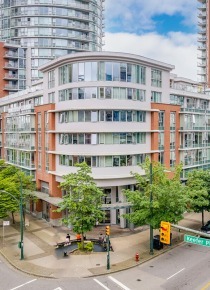 Downtown Vancouver 1 Bedroom Unfurnished Apartment Rental at Firenze. 311 - 618 Abbott Street, Vancouver, BC, Canada.