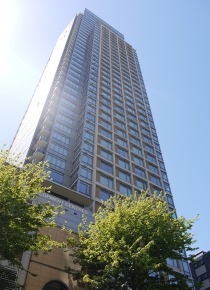 Patina 2 Bedroom & Den Luxury Apartment For Rent in Vancouver's West End. 2403 - 1028 Barclay Street, Vancouver, BC, Canada.