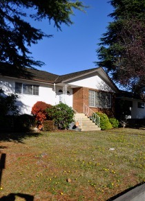 Unfurnished 6 Bedroom House For Rent in Oakridge in Westside Vancouver. 855 West 49th Avenue, Vancouver, BC, Canada.