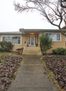 Spacious Upper Level of House For Rent With 3 Bedrooms & Deck in Arbutus Ridge, Westside Vancouver. 2433 West 19th Avenue, Vancouver, BC, Canada.