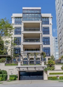 Cinque Terre in The West End Unfurnished 3 Bed 2.5 Bath Sub Penthouse For Rent at 4-1483 Beach Ave Vancouver. 4 - 1483 Beach Avenue, Vancouver, BC, Canada.