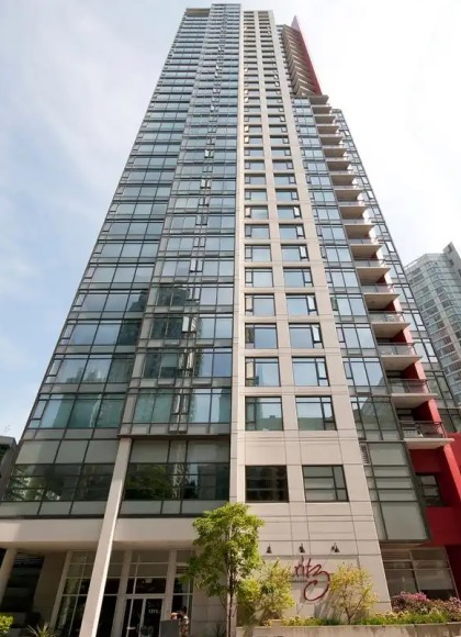 The Ritz in Coal Harbour Unfurnished 3 Bed 2 Bath Apartment For Rent at 3002-1211 Melville St Vancouver. 3002 - 1211 Melville Street, Vancouver, BC, Canada.