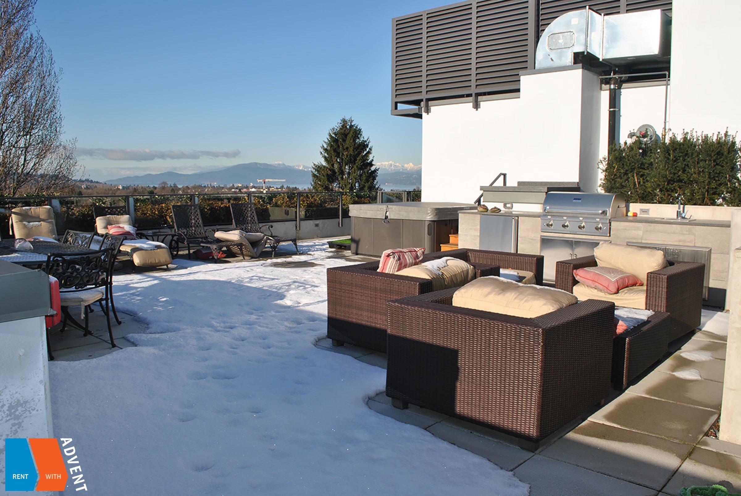Luxury Penthouse Rental at Arbutus Ridge in Vancouver's Westside. 510 - 2118 West 15th Avenue, Vancouver, BC, Canada.