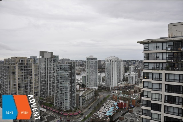 28th Floor City View 1 Bedroom & Den Apartment For Rent at Yaletown Park in Vancouver. 2804 - 909 Mainland Street, Vancouver, BC, Canada.